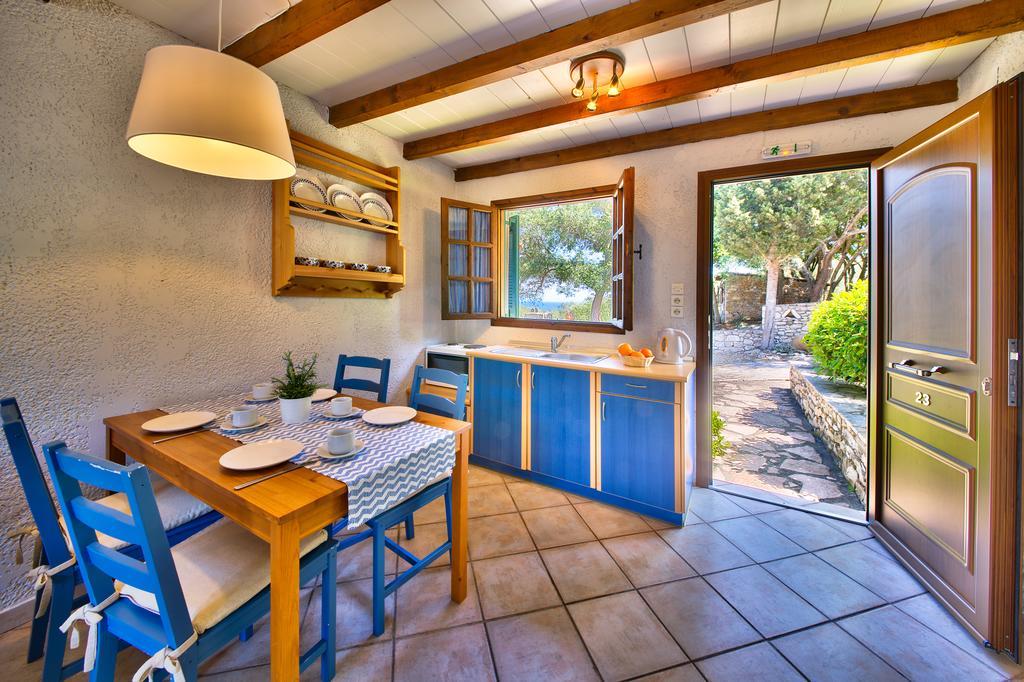 Glyfada Beach Villas Longos  Экстерьер фото