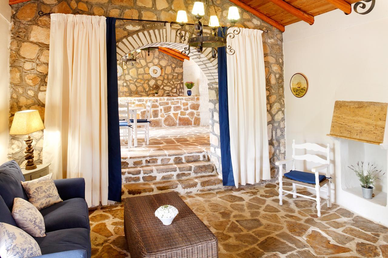 Glyfada Beach Villas Longos  Экстерьер фото